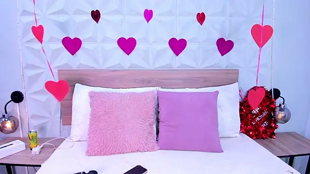 Stacey white  online show from 02.14.26