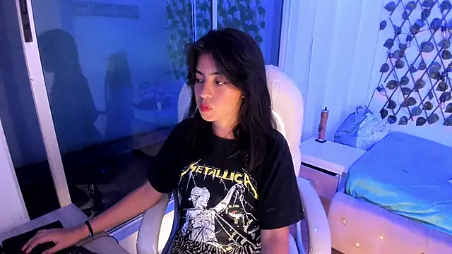 Snapshot of Vic_beckeer chatting on 02.09.25 Vic beckeer online show from 02.09.25