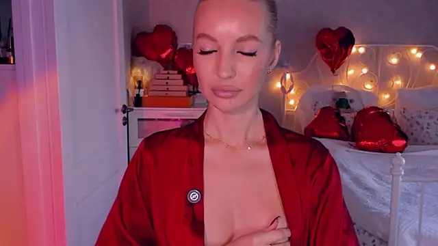 aestetick online show from 02.20.26