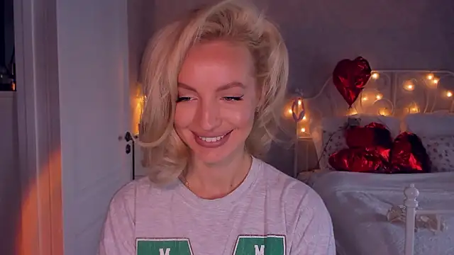 aestetick online show from 02.26.26