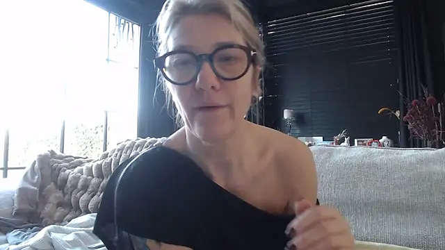 godinflower online show from 01.11.26