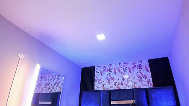 AmmyJones  online show from 09.12.25