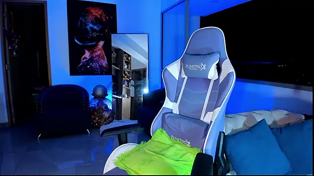 miss sophie98 online show from 04.17.26