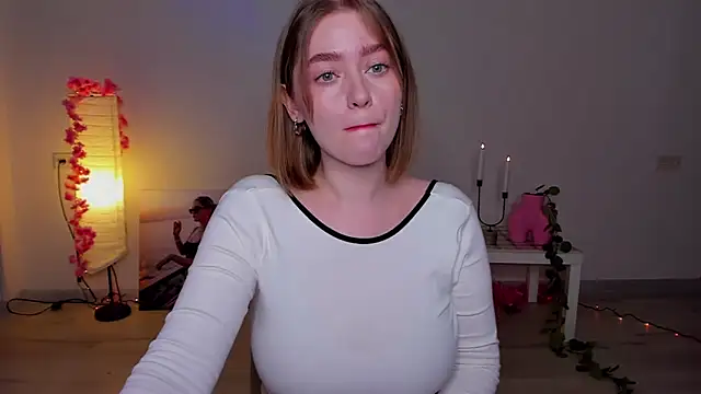 Snapshot of AidaPerry chatting on 01.29.25 AidaPerry online show from 01.29.25