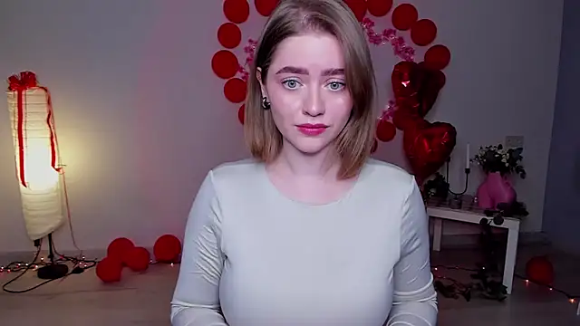 Snapshot of AidaPerry chatting on 03.01.25 AidaPerry online show from 03.01.25