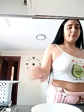 Juanamd1 online show from 01.24.25