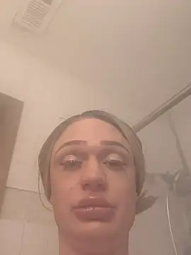 Snapshot of ImCarolinaCutiexxx chatting on 09.24.25 ImCarolinaCutiexxx online show from 09.24.25