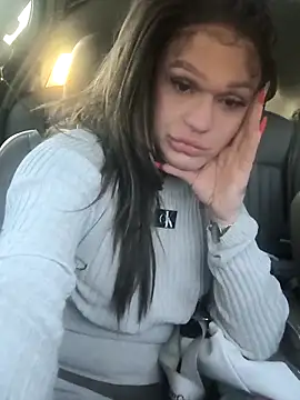 Snapshot of ImCarolinaCutiexxx chatting on 10.24.25 ImCarolinaCutiexxx online show from 10.24.25