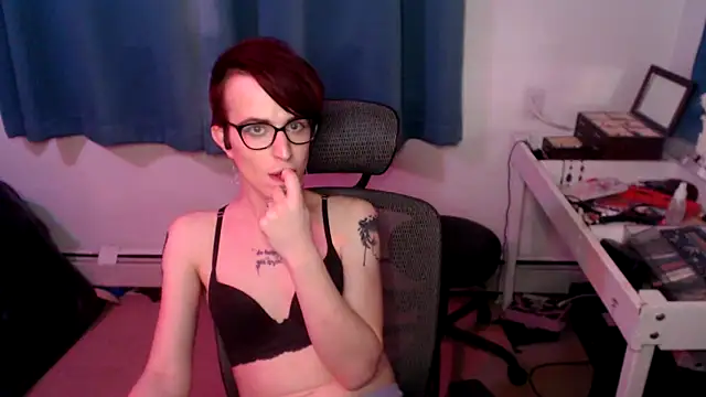 Snapshot of RyffBurnz chatting on 03.07.25 RyffBurnz online show from 03.07.25