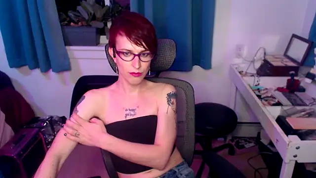 Snapshot of RyffBurnz chatting on 03.17.25 RyffBurnz online show from 03.17.25