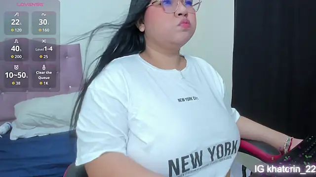 Snapshot of april_lopez6 chatting on 09.18.25 april lopez6 online show from 09.18.25