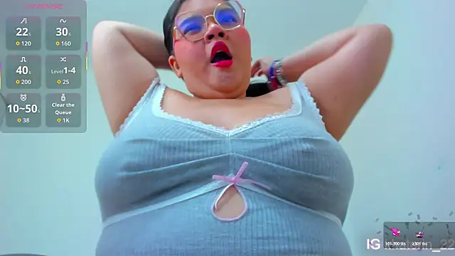 Snapshot of april_lopez6 chatting on 11.12.25 april lopez6 online show from 11.12.25