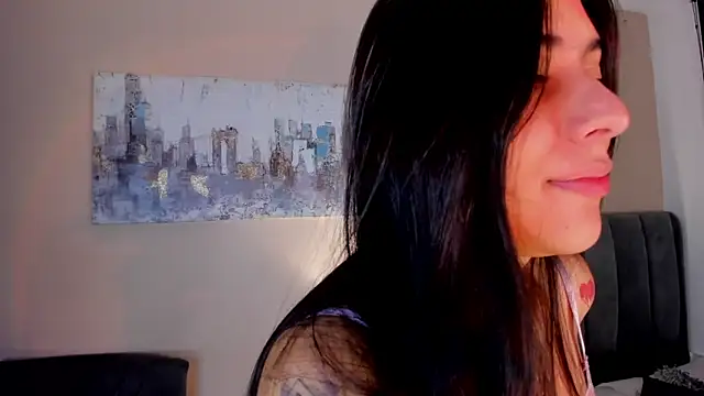 Snapshot of dakotaa__ chatting on 03.10.25 dakotaa online show from 03.10.25