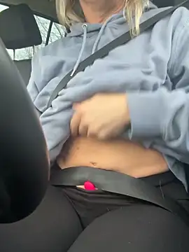 -Milfshake- online show from 04.13.26