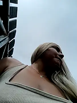 SamaraJay1 online show from 02.04.25