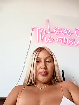 SamaraJay1 online show from 02.16.25