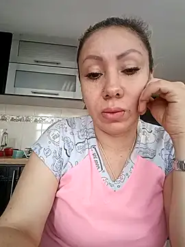 Snapshot of coral_smitth chatting on 09.11.25 coral smitth online show from 09.11.25