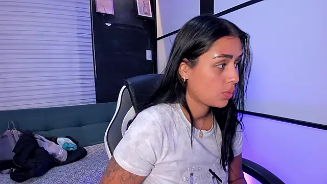 EmmaTorres  online show from 09.27.25