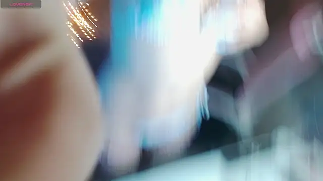 mily milk  online show from 12.12.24