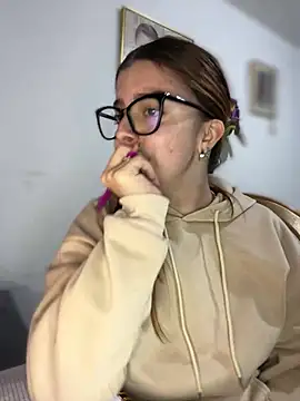 Cloew Marz online show from 02.23.25