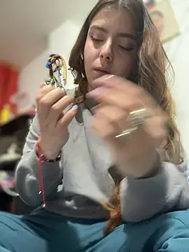 Cloew Marz online show from 04.21.26