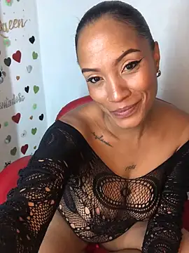 AdelaHaneix online show from 10.10.25