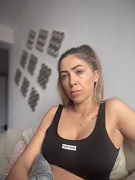 RaquelleDevon online show from 03.21.26