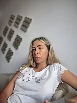RaquelleDevon online show from 07.06.26