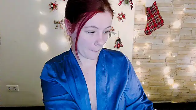 Snapshot of Sun_Alexia chatting on 12.20.24 Sun Alexia online show from 12.20.24