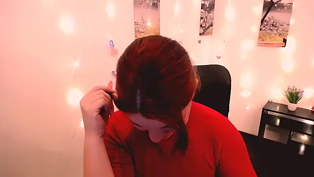 Snapshot of Sun_Alexia chatting on 10.26.25 Sun Alexia online show from 10.26.25