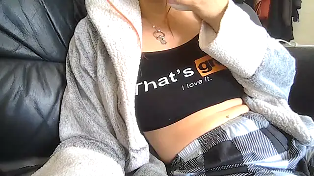 Snapshot of indie-rayne chatting on 06.13.26 indie-rayne online show from 06.13.26