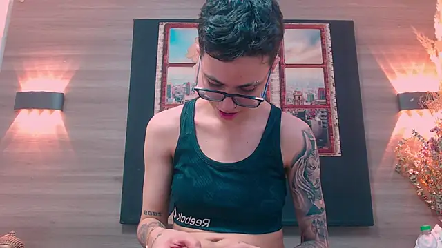 Cutie Shy  online show from 12.03.25