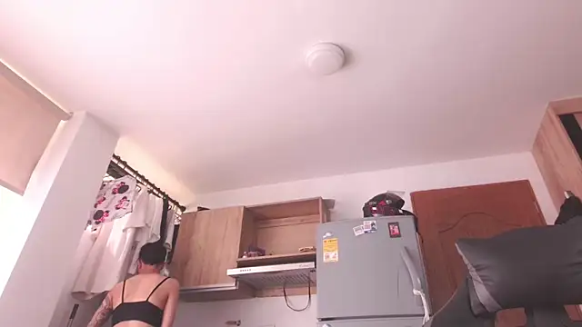 Cutie Shy  online show from 04.08.26