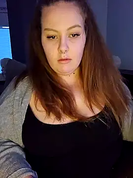 Snapshot of _Julie_x chatting on 12.27.24 Julie x online show from 12.27.24