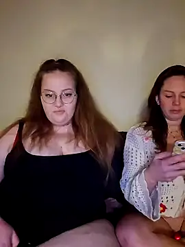 Snapshot of _Julie_x chatting on 01.24.25 Julie x online show from 01.24.25