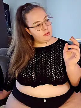 Snapshot of _Julie_x chatting on 02.21.25 Julie x online show from 02.21.25