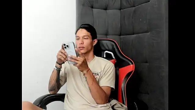 Snapshot of TommyGun_22 chatting on 02.19.26 TommyGun 22 online show from 02.19.26