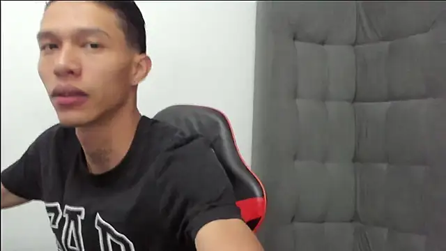 Snapshot of TommyGun_22 chatting on 02.21.26 TommyGun 22 online show from 02.21.26