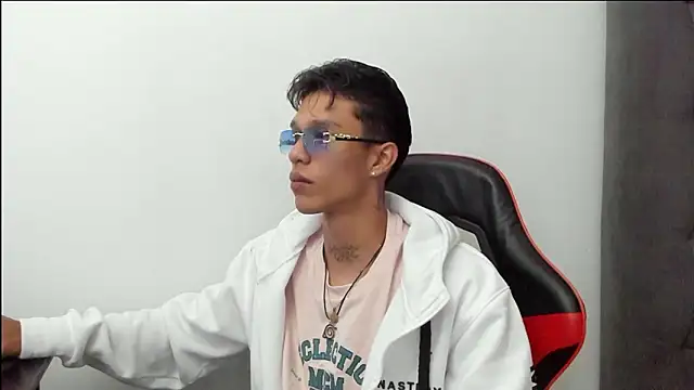 Snapshot of TommyGun_22 chatting on 03.14.26 TommyGun 22 online show from 03.14.26