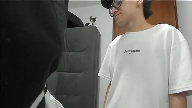 Snapshot of TommyGun_22 chatting on 03.24.26 TommyGun 22 online show from 03.24.26