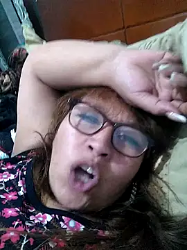 Kazsandraa online show from 02.18.25