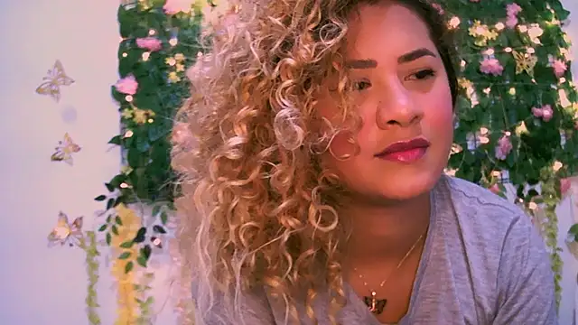 Crysrus online show from 01.26.25