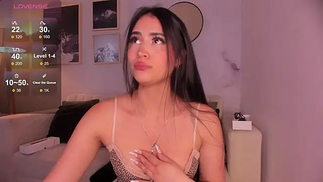 lara madisson online show from 11.17.25