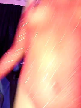 Snapshot of ---sophia--- chatting on 10.20.25 ---sophia--- online show from 10.20.25