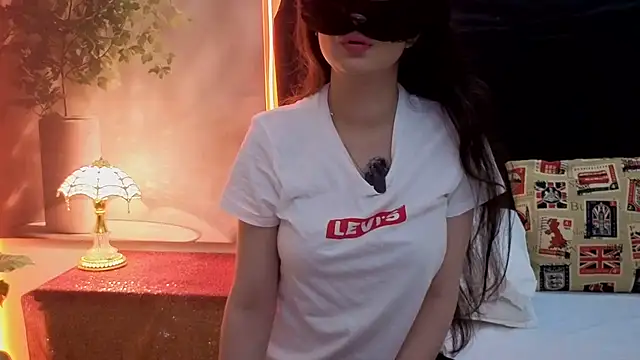 Snapshot of sexybaby22111 chatting on 10.22.25 sexybaby22111 online show from 10.22.25