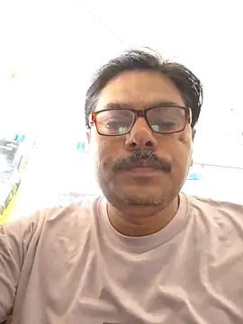 Snapshot of Srmotrs chatting on 06.04.26 Srmotrs online show from 06.04.26