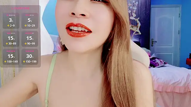 HU131452 online show from 12.02.24