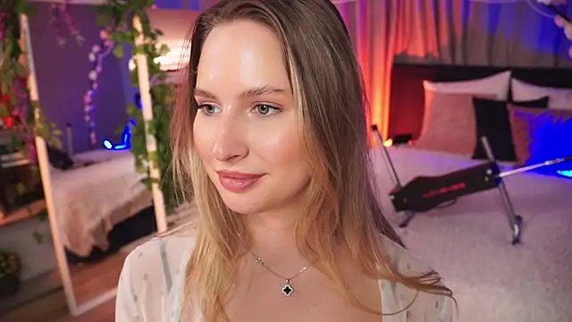 Snapshot of AnnLevine chatting on 02.16.25 AnnLevine online show from 02.16.25