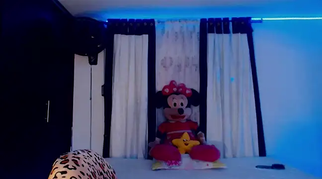 Snapshot of touchm_cockhard chatting on 01.03.25 touchm cockhard online show from 01.03.25