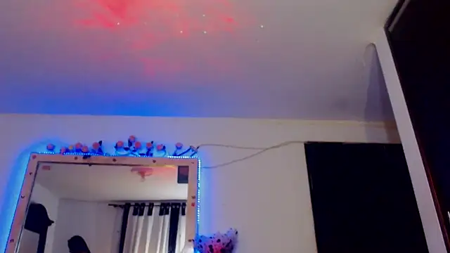 Snapshot of touchm_cockhard chatting on 09.17.25 touchm cockhard online show from 09.17.25